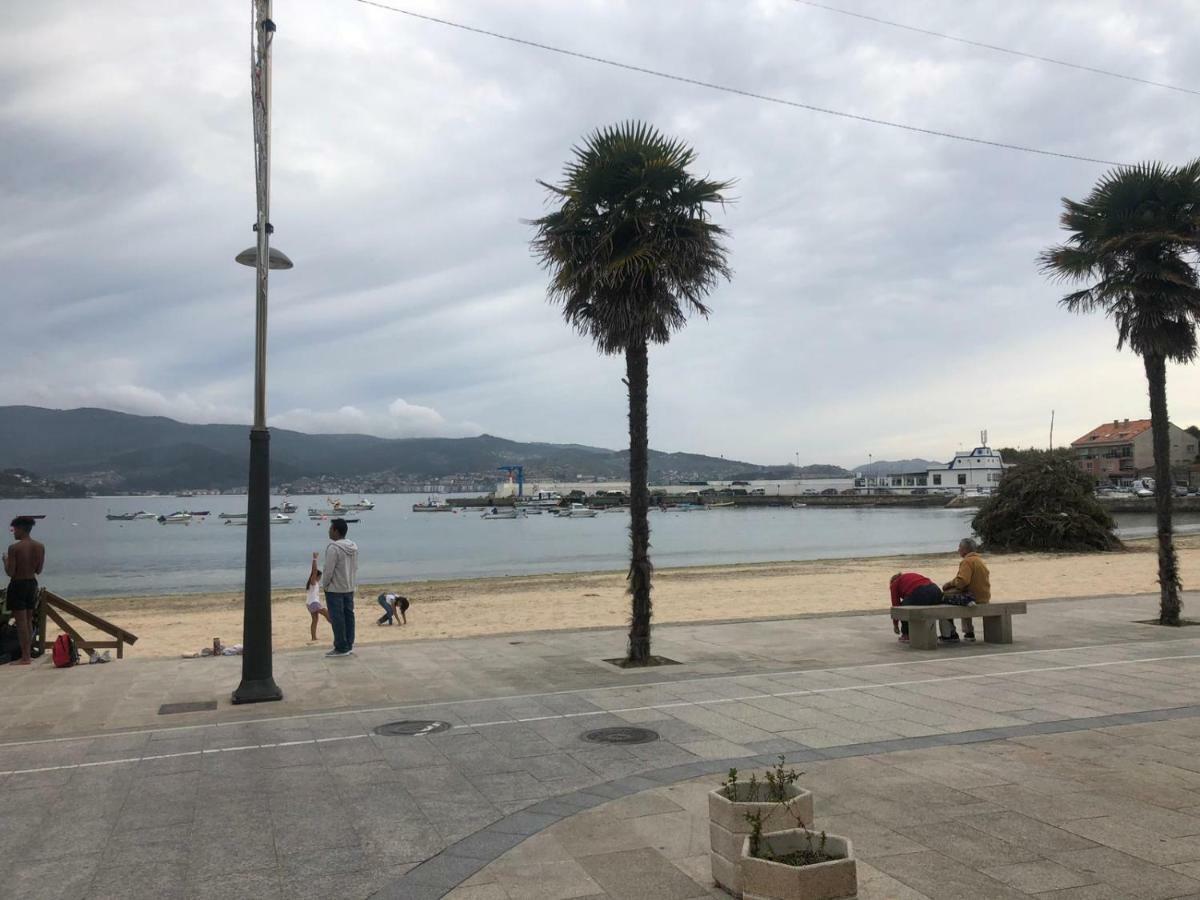 1º - Alojamiento En Pueblo Marinero Nigrán エクステリア 写真